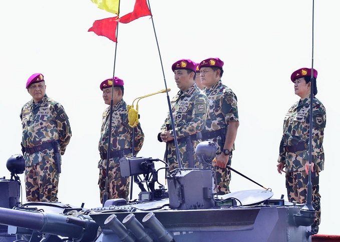 Kapolri Disematkan Jadi Warga Kehormatan Marinir, Sinergitas TNI-Polri Makin Kokoh