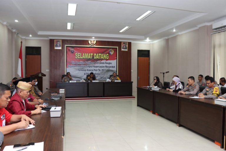 Puslitbang Mabes Polri melakukan Penelitian Tentang Tingkat Kepercayaan Masyarakat terhadap Kinerja Polri Ta. 2023 di Polres Bontang