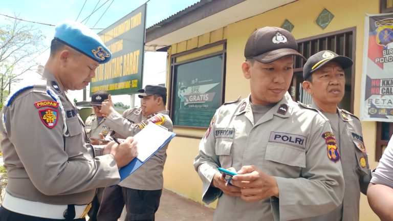 Sebagai Bentuk Kontrol Kepala Personil Polsek, Sie Propam Polres Bontang Gelar Gaktiblin, Cek Sikap Tampang dan Administrasi Personil