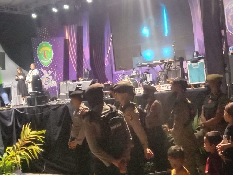 Pastikan Situasi Tetap Kondusif Personil Polres Bontang Amankan Penutupan Innovation Week 2023 Gelar TTG ( Teknologi Tepat Guna ) Ke – IX tingkat Provinsi Kalimantan Timur