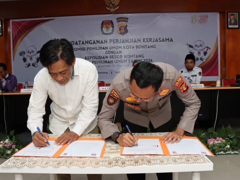 Siap Kawal Pemilu 2024 Polres Bontang Bersama KPU Tandatangani Perjanjian Kerjasama