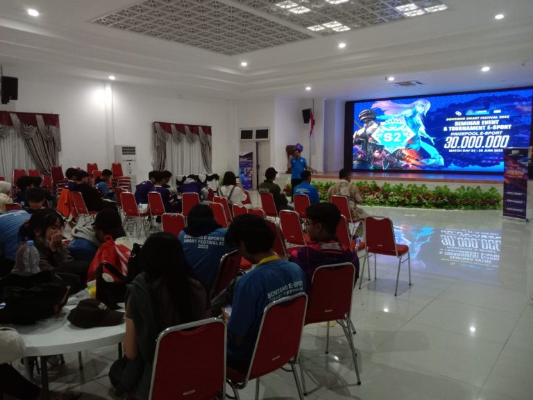 Dengan Adanya Bontang Smart Festival Dapat Memotivasi Masyarakat Bontang untuk selalu kreatif dan Smart ujar Kepala Dinas Kominfo Kota Bontang