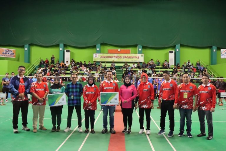 Dalam Rangka Hari Bhayangkara Ke – 77 Polres Bontang Gelar kejuaraan Turnamen Bulutangkis Kapolres Bontang Open 2023