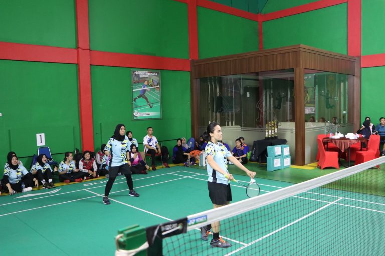 Hari Jadi Polisi Wanita Ke-75, Polda Kaltim Gelar Turnament Badminton