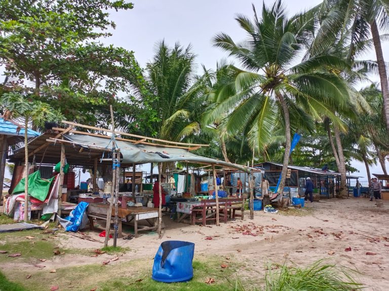Bhabinkamtibmas Bontang Lestari mengikuti Kegiatan Penataan dan Pengelolaan Pulau Beras Basah