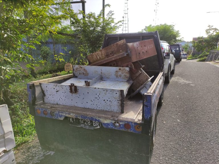Komplotan Pencuri Besi Tua Ditangkap 3 Diantaranya DIbawah Umur