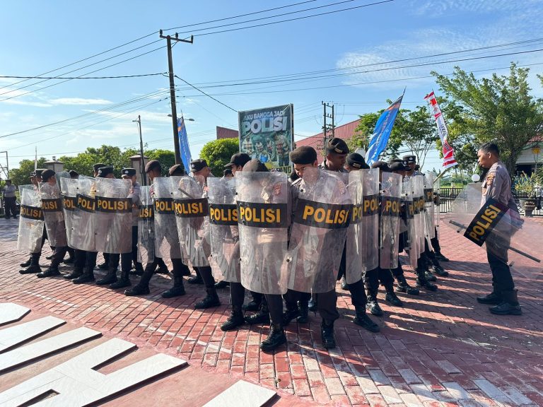 Rutin Latihan Dalmas: Membentuk Mental Emosional Personil Yang Stabil
