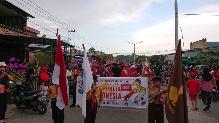 Pengamanan Pawai HUT Kemerdekaan RI Polsek Muara Badak Lakukan Rekayasa Lalin