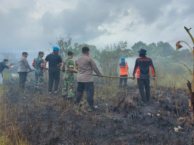 Kebakaran Dilahan Kosong, Kasi Humas Ingatkan Warga Agar Tidak Membakar Sampah Sembarangan