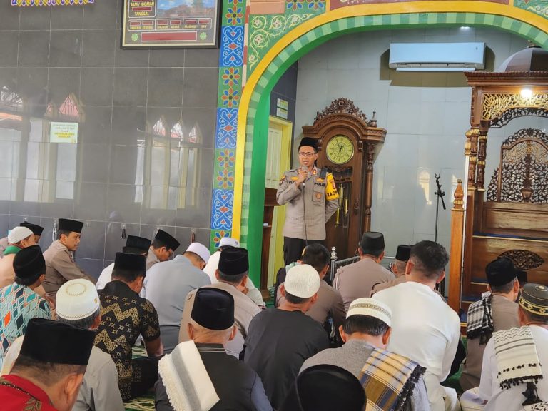 Jumat Curhat: Jangan Mudah Terpancing Dengan Isu atau Berita Hoax Yang Tidak Diketahui Kebenarannya