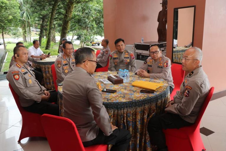 Penyambutan Kedatangan Tim Monev Korsabhara Polri di Polda Kaltim