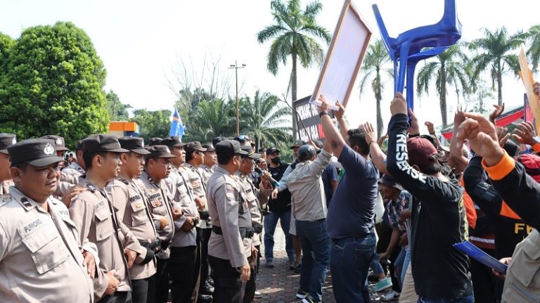 Gelar Simulasi Sispam Kota, Bentuk Kesiapan Aparat Keamanan Dalam Menangani Situasi Ancaman Yang Mungkin Terjadi Saat Pemilu Berlangsung