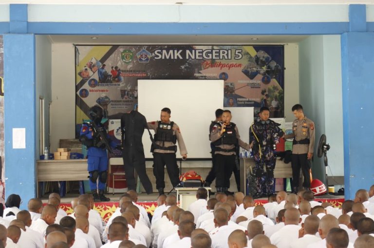 Police Goes To School, Ditpolairud Polda Kaltim Kenalkan Alat selam, Tactical dan SAR Polri
