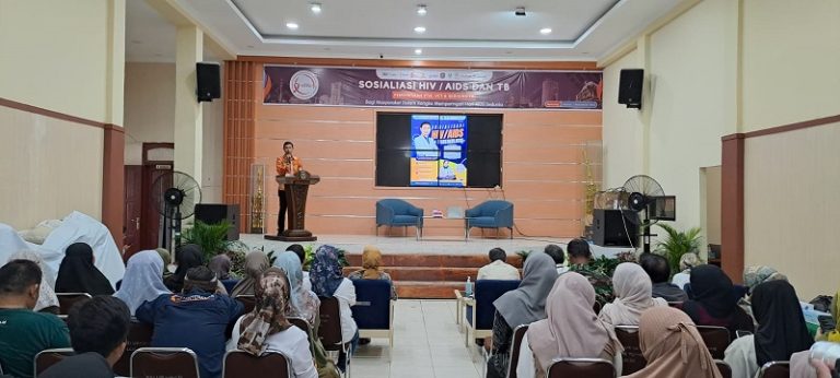 Bhabinkamtibmas Loktuan Hadiri Sosialisasi HIV/AIDS dan TBC