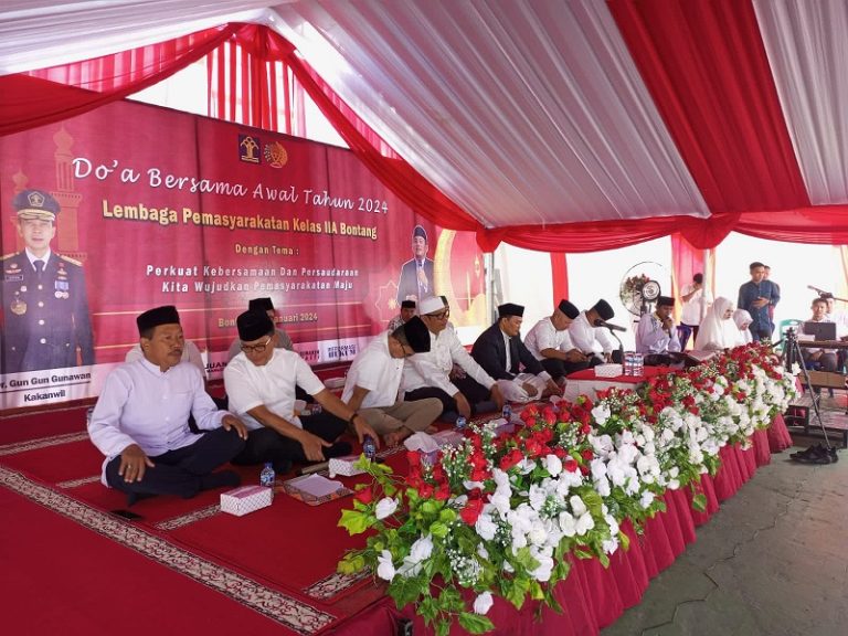 Kasat Tahti Hairi Doa Bersama Awal Tahun 2024 di Lapas Kelas IIA Bontang