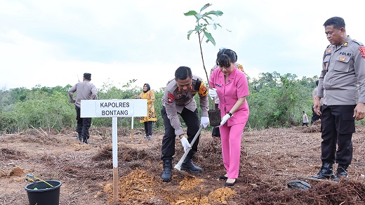 Polres Bontang dan Bhayangkari Cabang Bontang Dukung Pengembangan Ibu Kota Nusantara Yang Berorientasi Green Environment