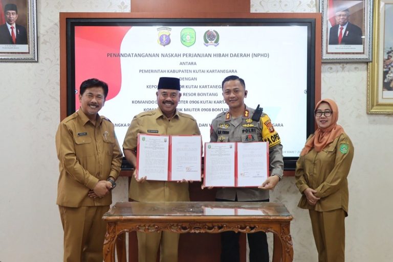 Kapolres Bontang Hadiri Penandatanganan Naskah Perjanjian Hibah Daerah ( NPHD ) Pemkab Kutai Kartanegara