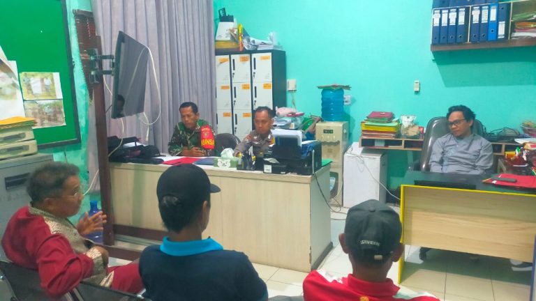 bhabinkamtibnas Polres Bontang Perhatikan keluhan warga mengenai hewan ternak yang berkeliaran