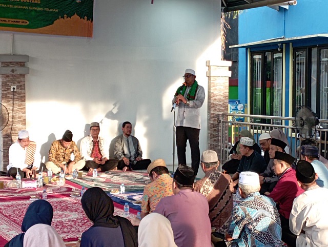 Tingkatan Amal Ibadah Galang Interaktif Sosial, Polsek Bontang Barat dan Walikota Bontang Bukber dan Sholat Berjamaah Bersama Warga