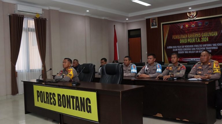 Tingkatkan Peran Divisi Polri, Kapolres Bontang Ikuti Pembukaan RAKERNIS Secara Virtual