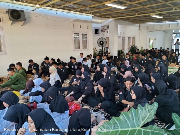 Guyub Bareng Komunitas Seni, Pak Bhabin Galang Kerukunan Dan Lestarikan Budaya Dengan Buka Puasa Bersama