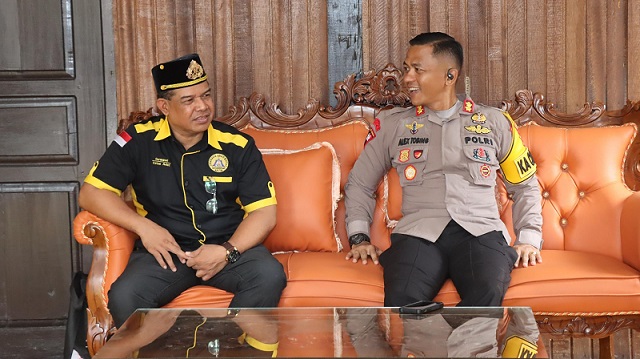 Jalin Kedekatan dengan Tokoh Masyarakat, Kapolres Bontang Silaturahim dengan Ketua Adat Kutai Guntung