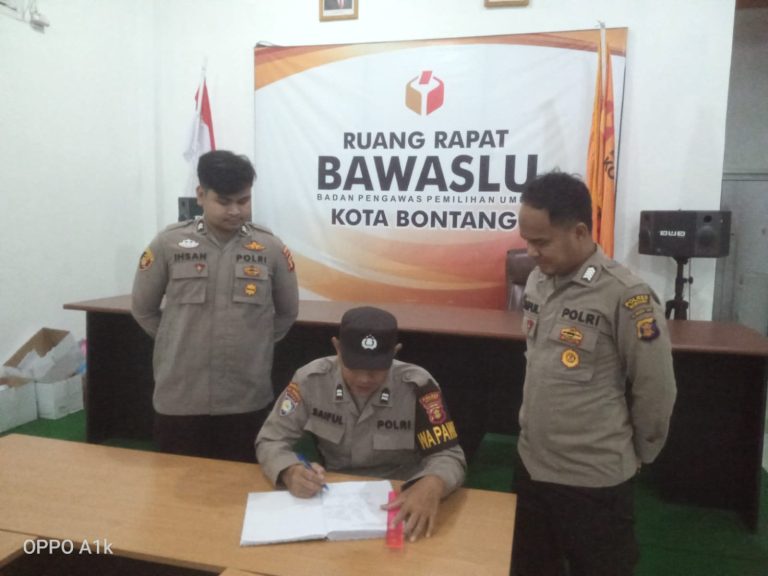 Wa Pawas Kontrol Pengamanan Kantor Bawaslu
