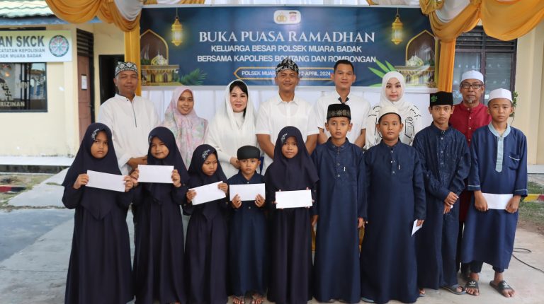 Ayomi Personil Dan Beri Tauladan, Kapolres Bontang dan Ketua Bhayangkari Temu Asih bersama Polsek Muara Badak Berikut Anak Yatim