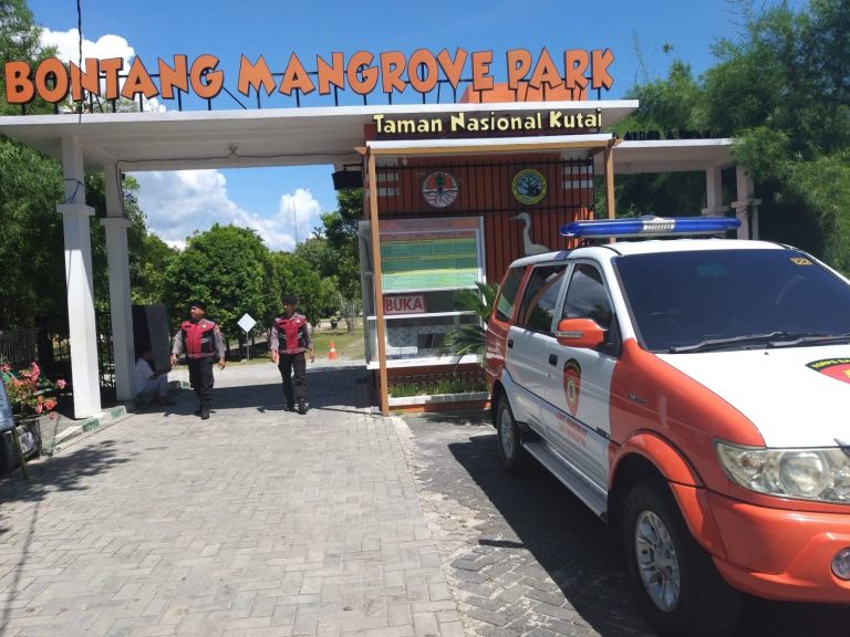 Jaga Kamtibmas Hari H Lebaran, Sat Samapta Polres Bontang laksanakan Patroli daerah Wisata Kota Bontang