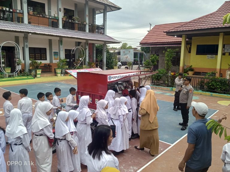 Tingkatkan minat Baca, Polres Bontang laksanakan Program Bentor cerdas Bontang Presisi Mencerdaskan Anak Bangsa