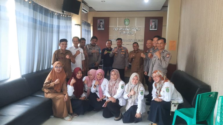 Gelar Program Bekesah, Kapolsek Muara Badak silaturahmi ke Kantor Desa Tanjung Limau