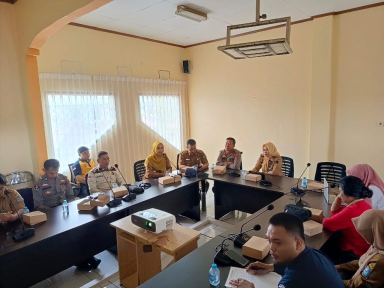 Cipta Kondisi Wilayah, Kapolsek Bontang Barat hadiri rakot Kamtibmas tingkat Kecamatan Bontang Barat