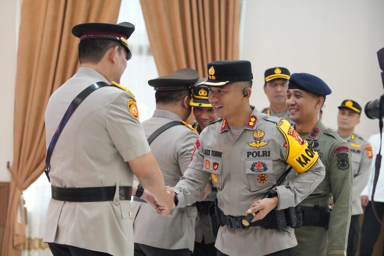 Kapolres Bontang hadiri Serah terima jabatan Wakapolda Kaltim