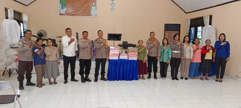 Pererat Hubungan, Minggu Kasih Kapolres Bontang kunjungi Gereja Betel Tabernakel Yahweh Jireh Kel Telihan