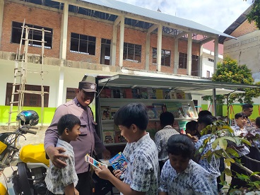 Polisi Sahabat Anak Polsek Bontang Barat Berlangsung di SD Galilea