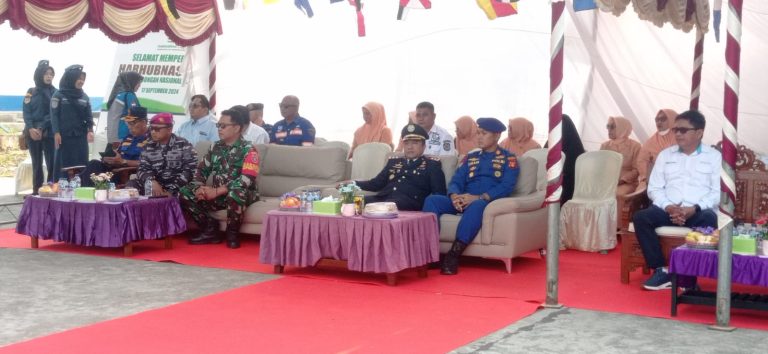 Kasat Polair Polres Bontang Hadiri Upacara Bendera Peringatan Hari Perhubungan Nasional Tahun 2024 di KSOP Kelas II Bontang