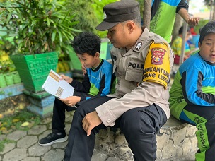 Bentor Cerdas Bontang Presisi Hadirkan Perpustakaan Keliling untuk Cerdaskan Anak Bangsa   
