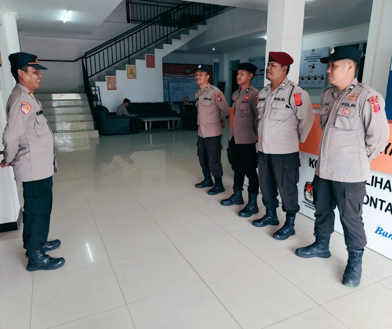 Pengamanan Ketat di Kantor KPU, Polres Bontang Pastikan Keamanan Logistik Pemilu Jelang Pilkada 2024