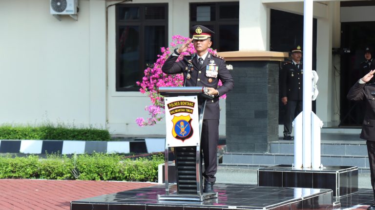 Pimpin Upacara Hari Sumpah Pemuda ke-96, Kapolres Bontang Ajak Generasi Muda Maju Bersama Indonesia Raya