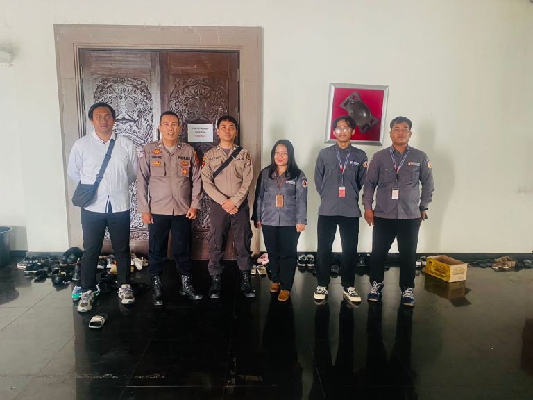 Pengamanan Ketat Kampanye Tatap Muka Paslon Walikota Bontang Digelar di Hotel Grand Mutiara berjalan kondusif