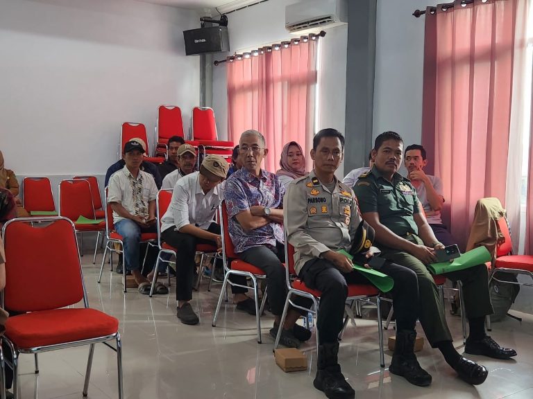 Kanit Intel Polsek Marangkayu Hadiri Pertemuan Konsultasi Masyarakat untuk Desain Penataan Kawasan Bendungan Marangkayu