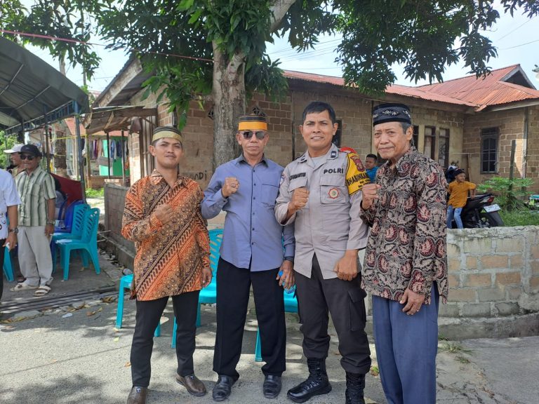 Bhabinkamtibmas Loktuan Lakukan Cooling System dan Himbauan Kamtibmas Jelang Pilkada 2024