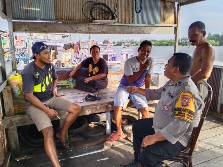 Bhabinkamtibmas Berbas Pantai Laksanakan Cooling System untuk Cipta Kondisi Menjelang Pilkada 2024