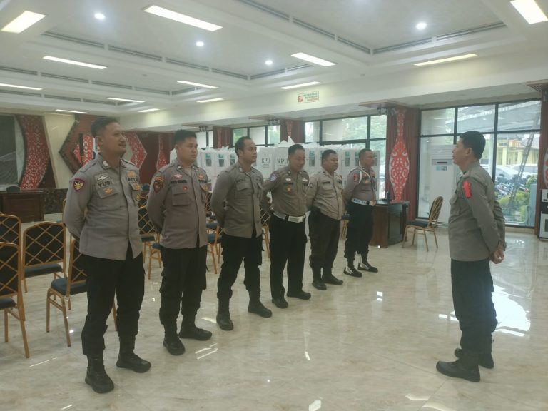 Pengamanan Pleno PPK Bontang Utara berjalan kondusif, Polres Bontang beri pengamanan ketat