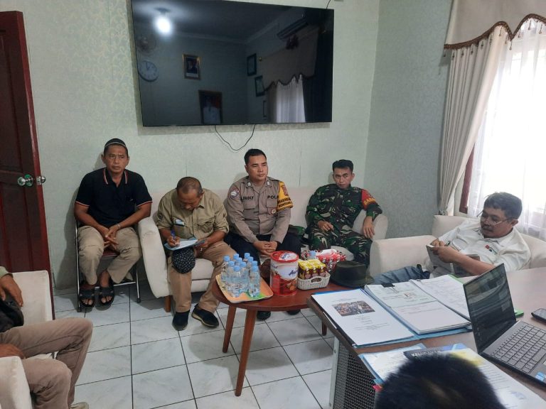 Problem Solving Bhabinkamtibmas Bonles, Mediasi Terkait Pencemaran Lahan Warga oleh PT. EUP