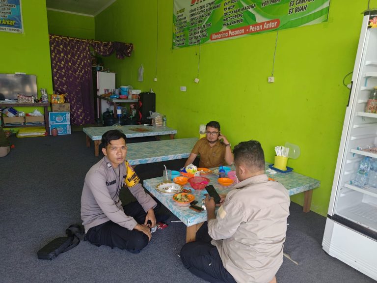 Bhabinkamtibmas Desa Santan Ilir Lakukan Cooling System dan Cipta Kondisi Pasca Pilkada