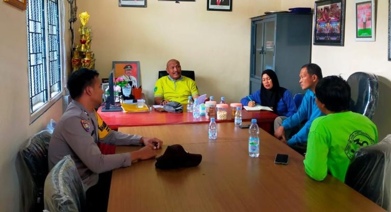 Upaya Kamtibmas, Bhabinkamtibmas Desa Bunga Putih Laksanakan Cooling System dan Sambang Kunjung ke Masyarakat