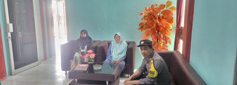 Bhabinkamtibmas Gunung Elai Lakukan Cooling System dan Silaturahmi dengan Ketua RT dan Warga Binaan