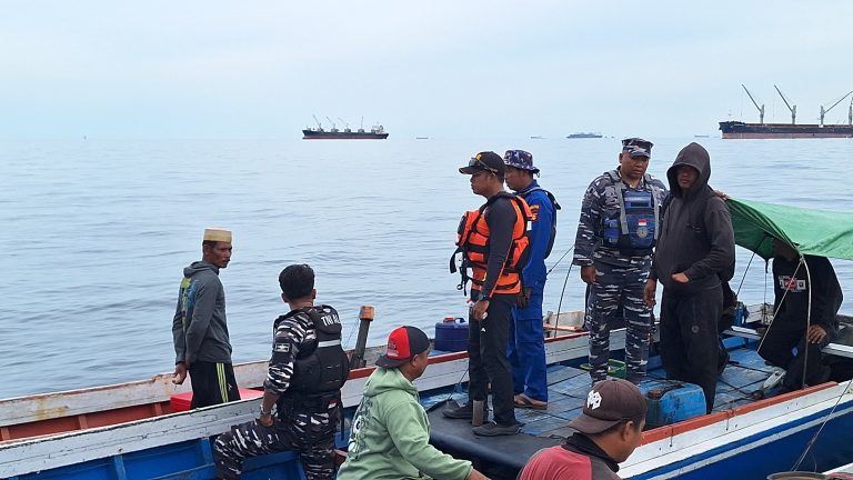 Upaya Pencarian Korban Tenggelam di Perairan Muara Berau oleh Tim Gabungan