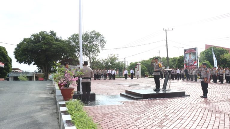 Upacara Hari Kesadaran Nasional di Polres Bontang Berlangsung Khidmat